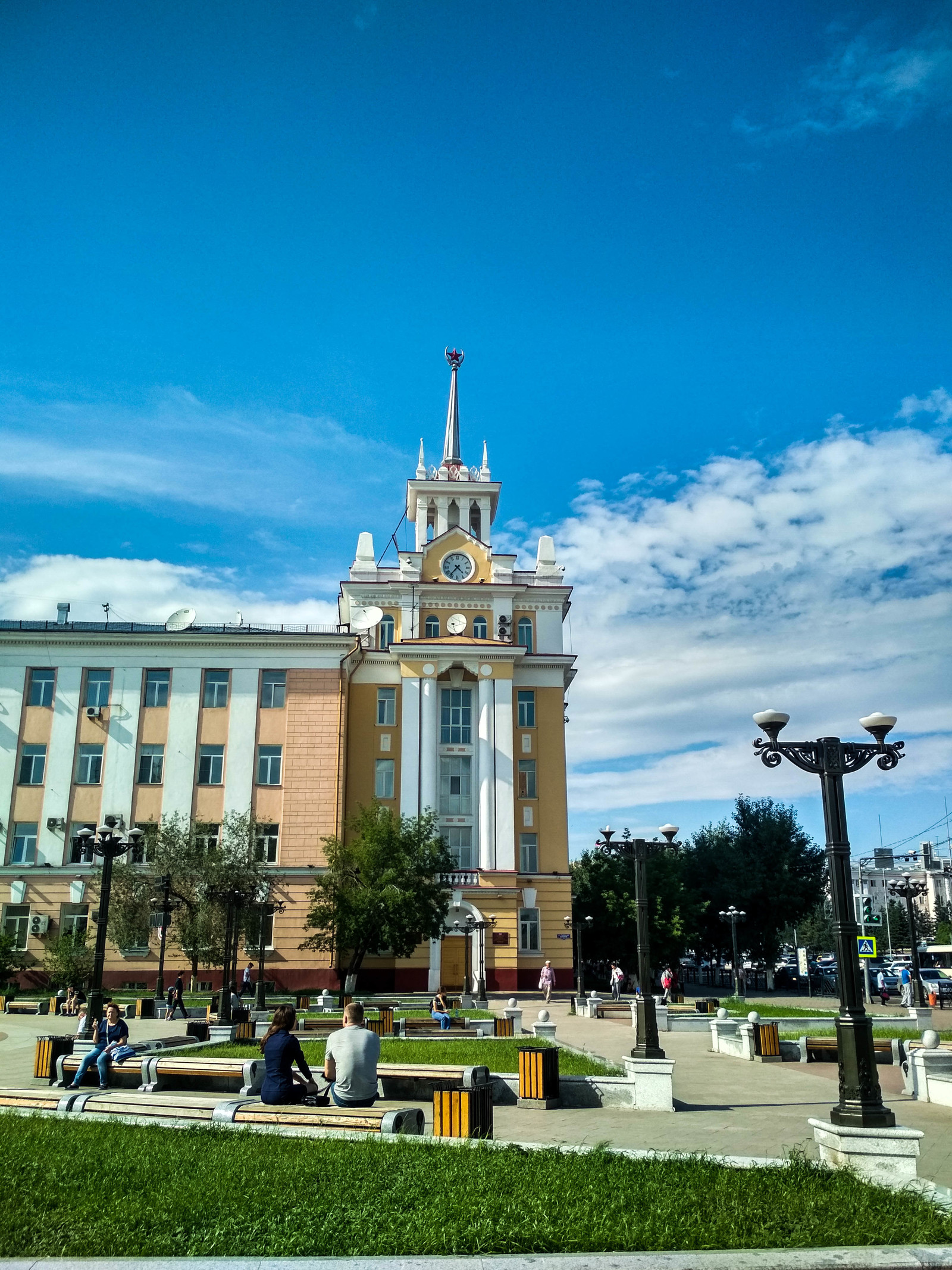 Центральный улан удэ. Улан-Удэ. Улан-Удэ центр города. Сталинский Ампир Улан-Удэ. Площадь города Улан-Удэ.