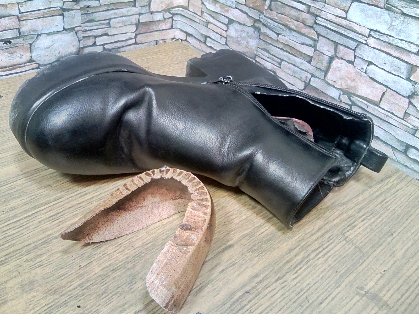 Replacing a hard back in a pair of leatherette. - My, Shoe repair, Work, Backdrops, Longpost