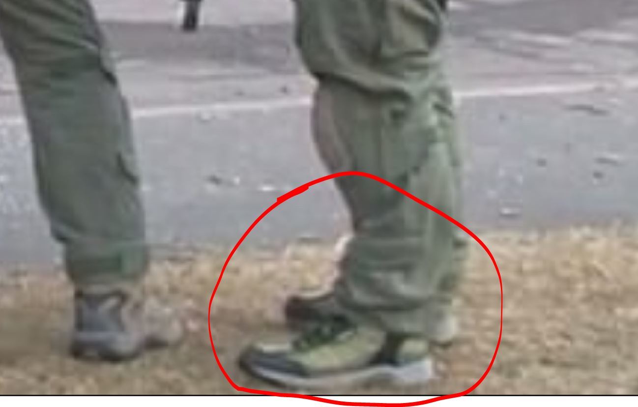 Help post, identify shoes - FBI, Shoes, Help, No rating