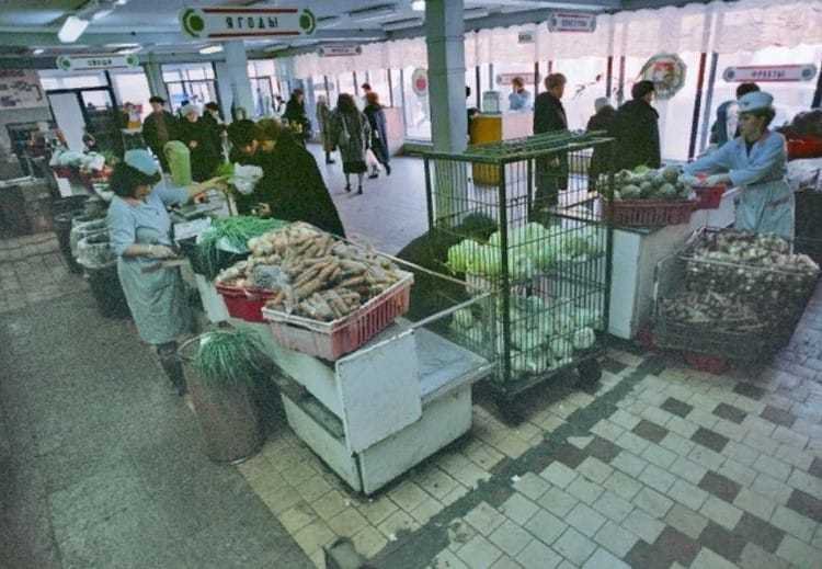 Store incident... - the USSR, Score, Sverdlovsk, Cards, Eggs, Salesman, Men, Humor