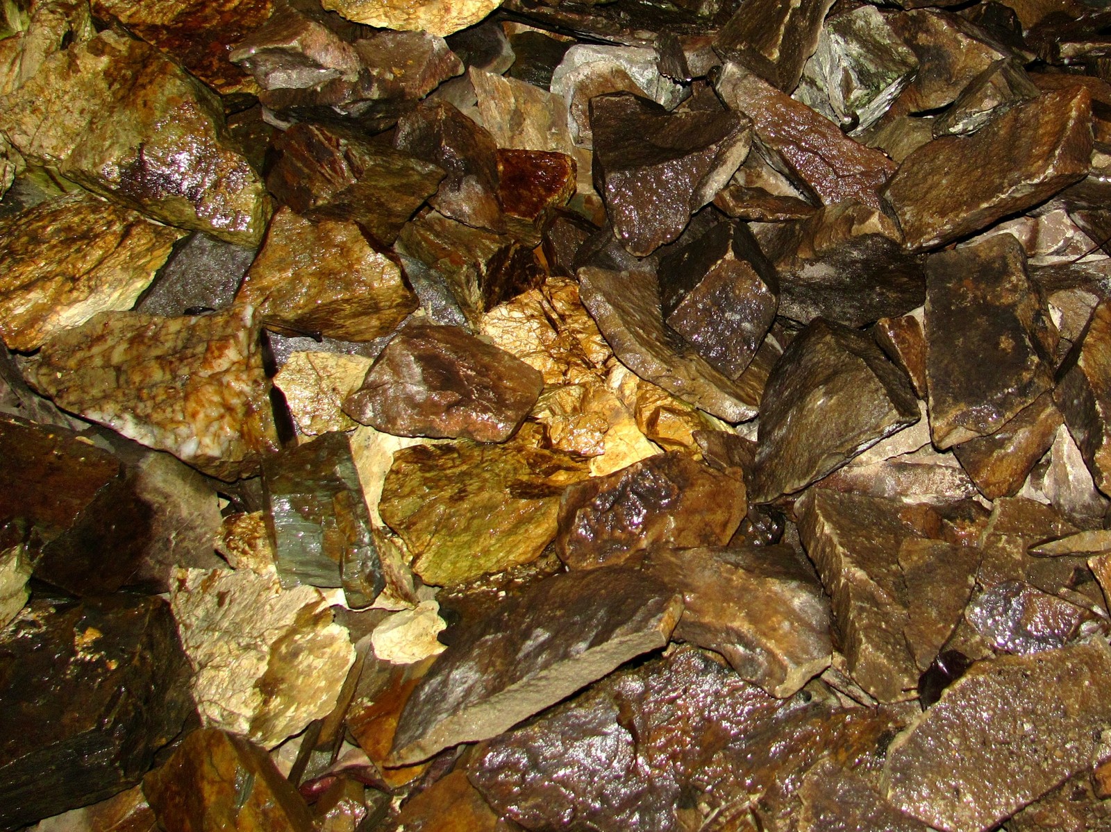 Stones in the rain - My, Natural stones, Night, Longpost