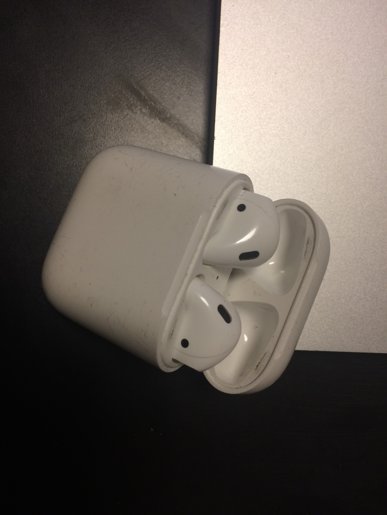 Apple AirPods headphones found, St. Petersburg, 05/14/19. - My, No rating, Lost, Saint Petersburg, AirPods, Apple