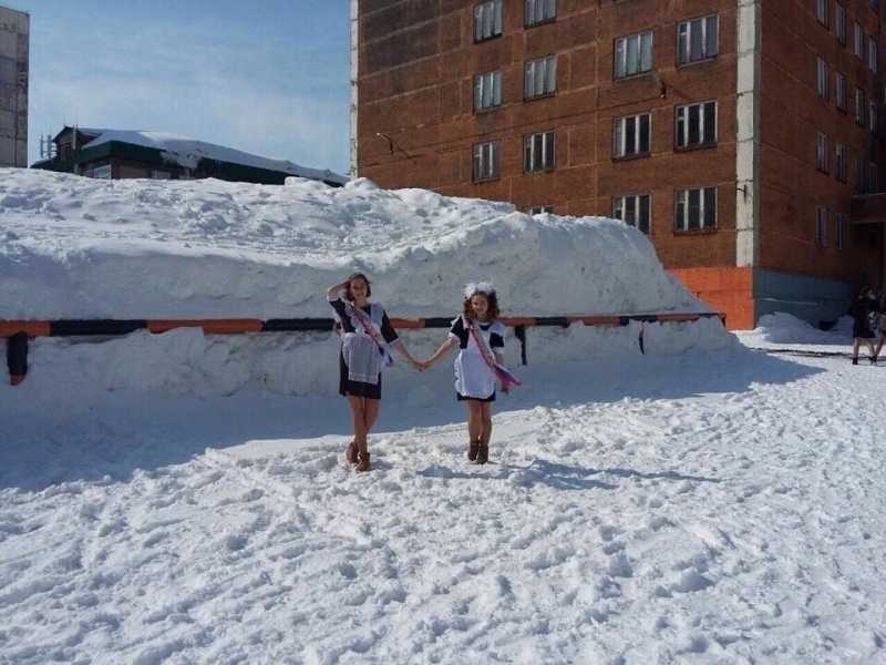 Суровый Норильск. Выпускной 25 мая 2019 год - Норильск, Выпускной, Фотография, Снег