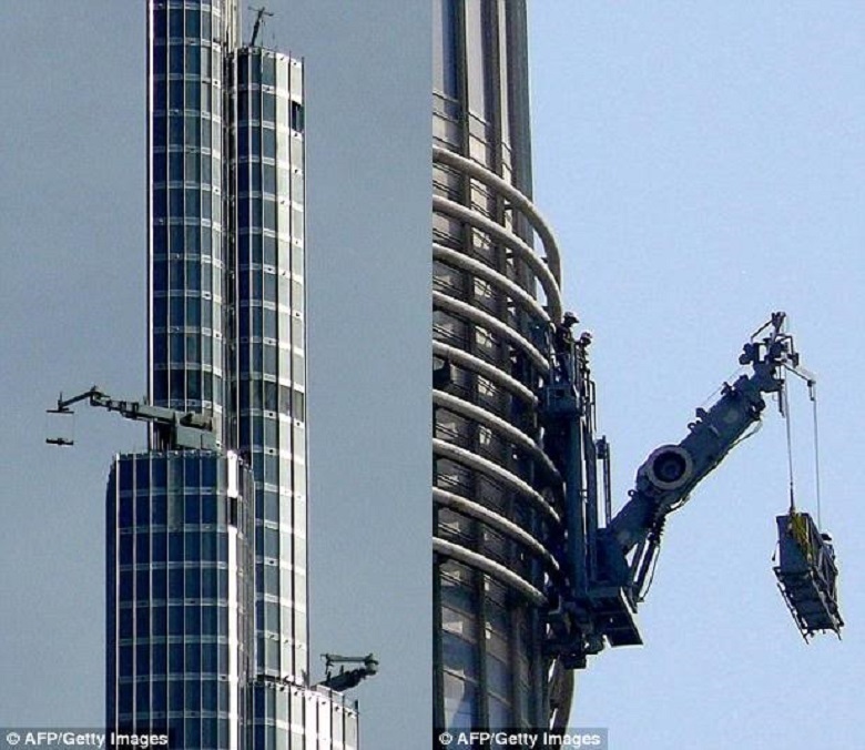 On rails for the clouds: how to wash the glass in a skyscraper - Facade, Lakhta Center, Technologies, Industrial alpinism, Longpost