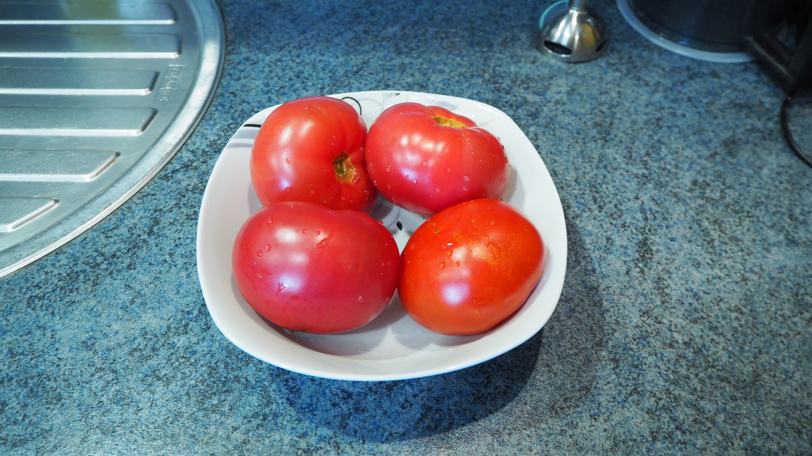 Как правильно приготовить помидоры. Чем можно заменить помидоры. Tomato paste for pizza.