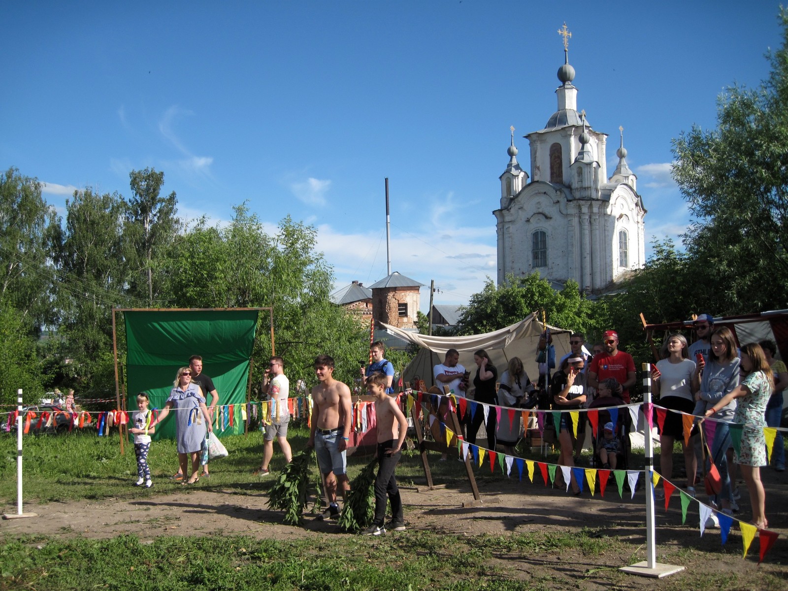 nettle and nettle - My, , Travel across Russia, Nettle, River, The festival, Walk, Beautiful, Longpost