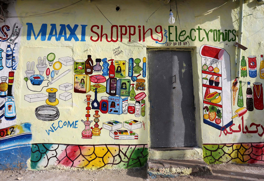 In Somalia, shop fronts are painted in such a way that illiterate residents can easily understand what they are selling there. - My, Somalia, Longpost, Street art, Artist