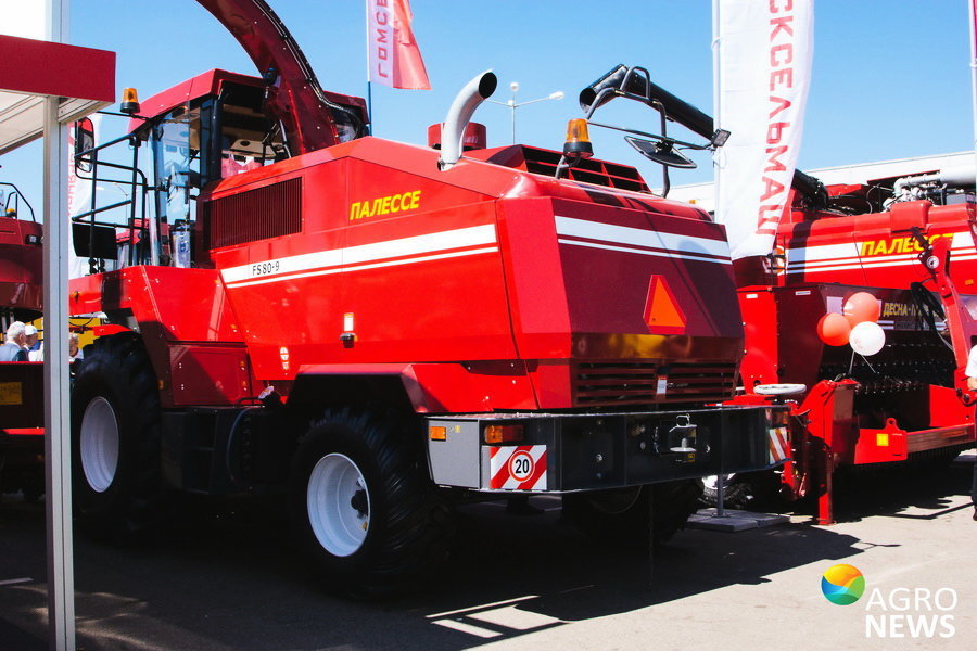 The largest grain carrier and 500-horsepower tractor - Agronews, news, Exhibition, , Republic of Belarus, Minsk, Technics, New items, Longpost