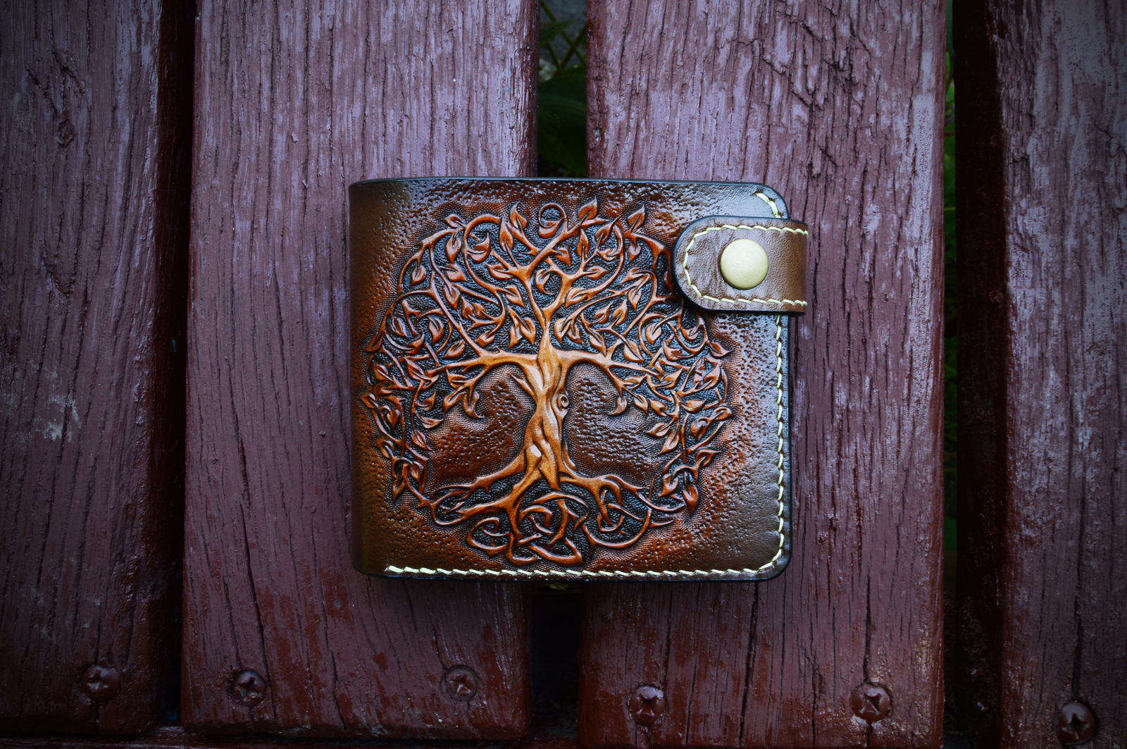 Yggdrasil. Short wallet. - My, Yggdrasil, Valknut, Leather, Embossing on leather, Wallet, Longpost