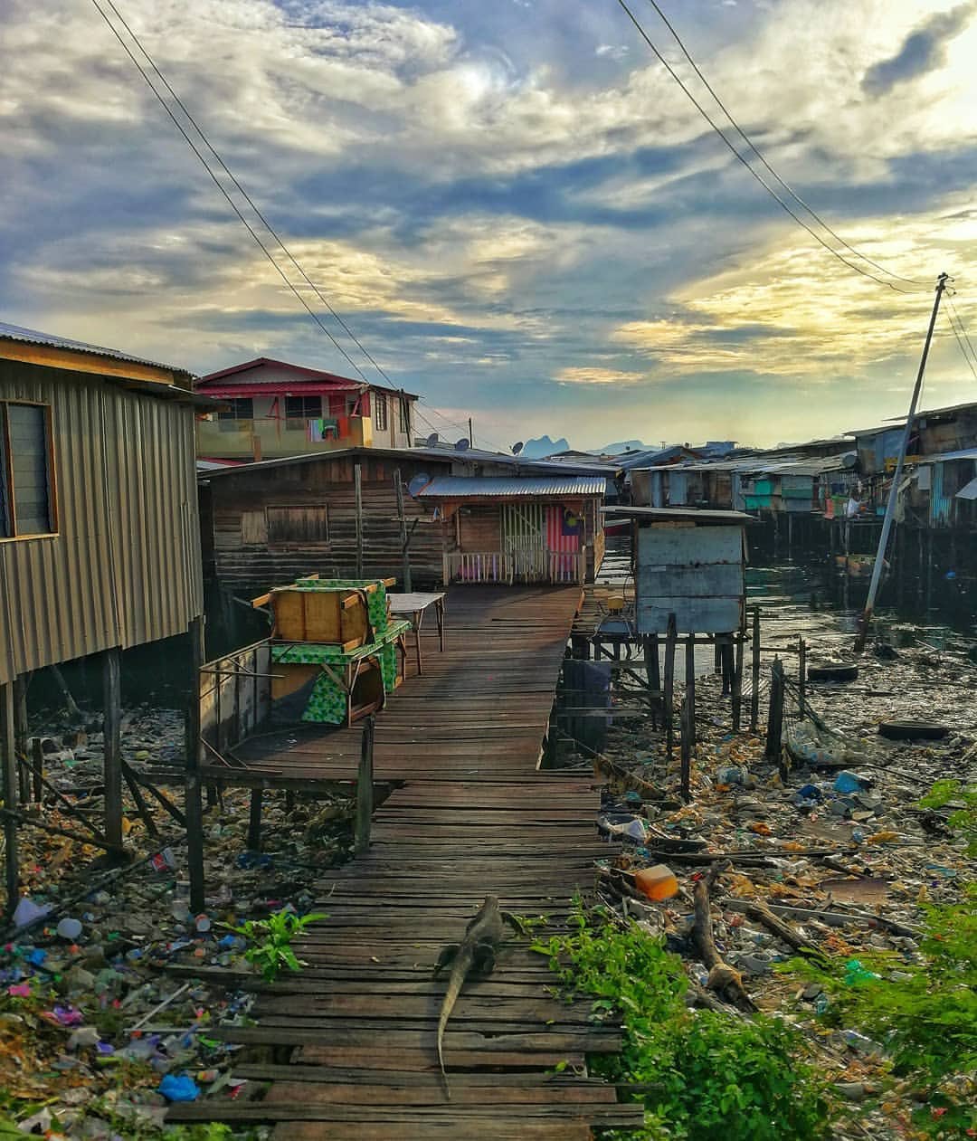 A shitty village on the water in Malaysia - Malaysia, Garbage, Ocean, Longpost