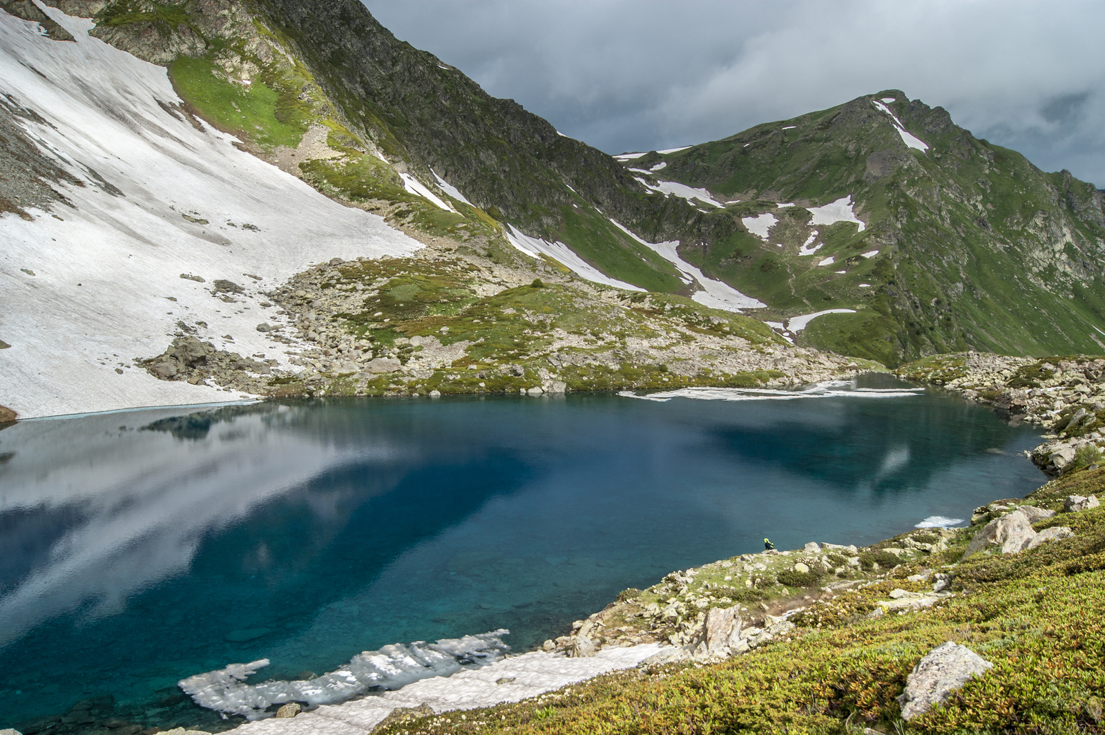 Lake Semitsvetnoe - My, The mountains, Lake, Mountain tourism, Landscape, The photo, Nature, Hike, Tourism