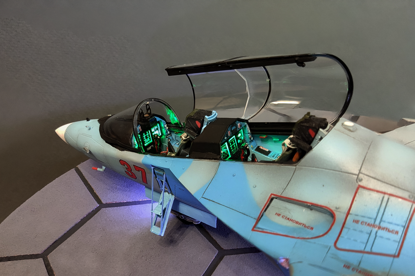 Assembling a model of the Yak-130 aircraft with illumination - My, Modeling, Stand modeling, Hobby, Aviation, Fighter, Yak-130, Longpost