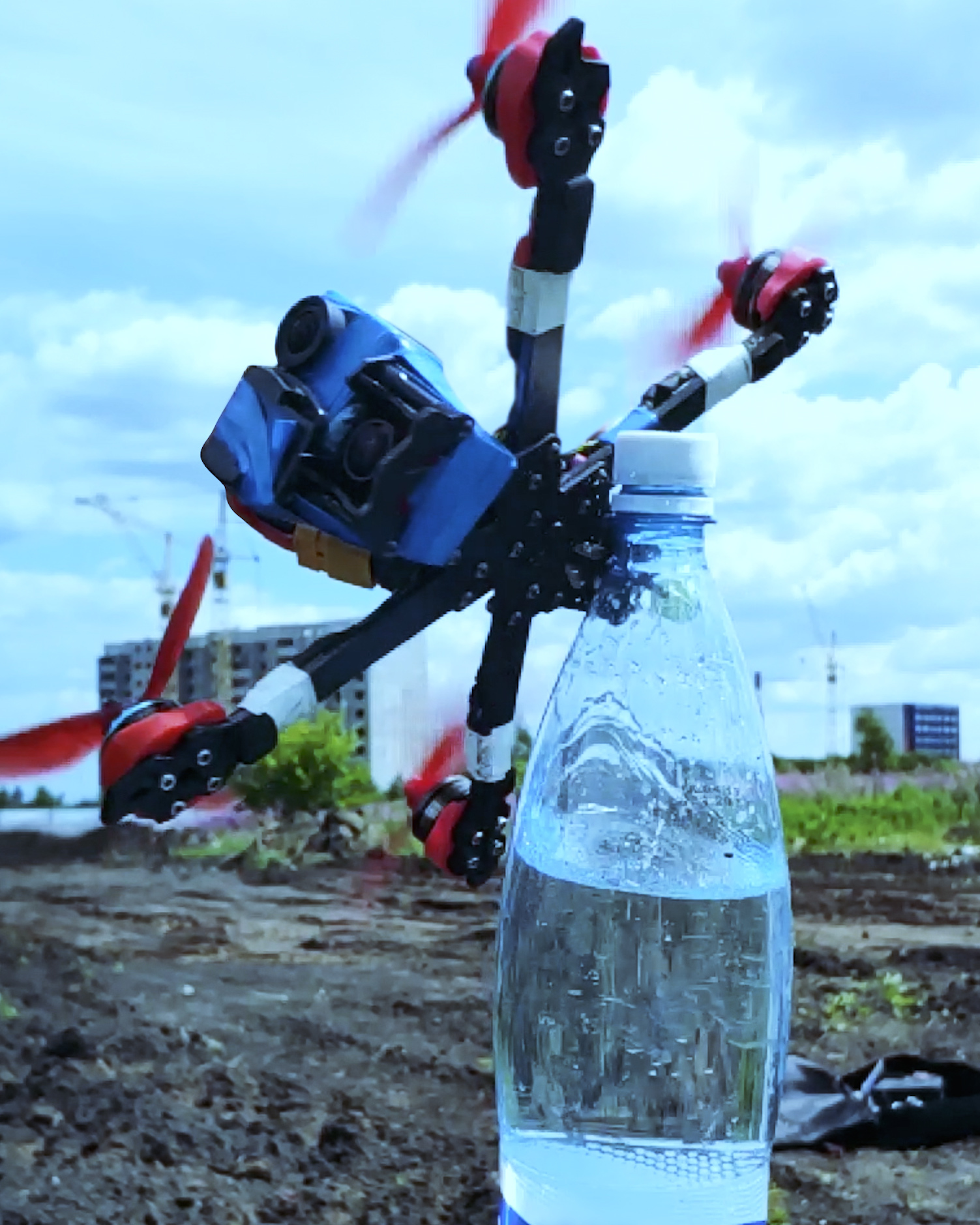 Bottlecapchallenge Challenge accepted 1500 passes, 1200 shakes )) VIDEO - My, Bottle cap challenge, FPV, Quadcopter, Video, Longpost, Children