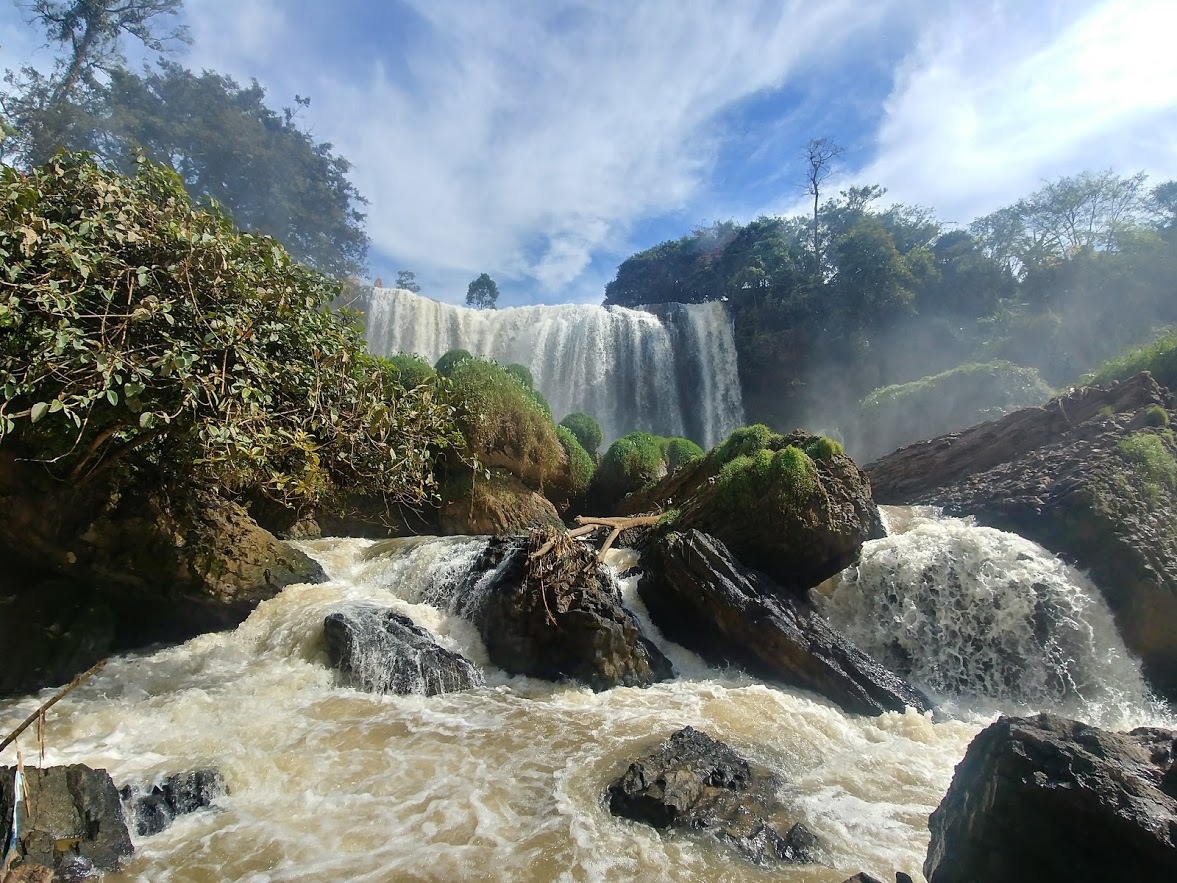 Waterfalls and little desert of Vietnam. Motorcycle trip through Vietnam. Part 4 - My, Dalat, Waterfall, Vietnam, Video, Longpost