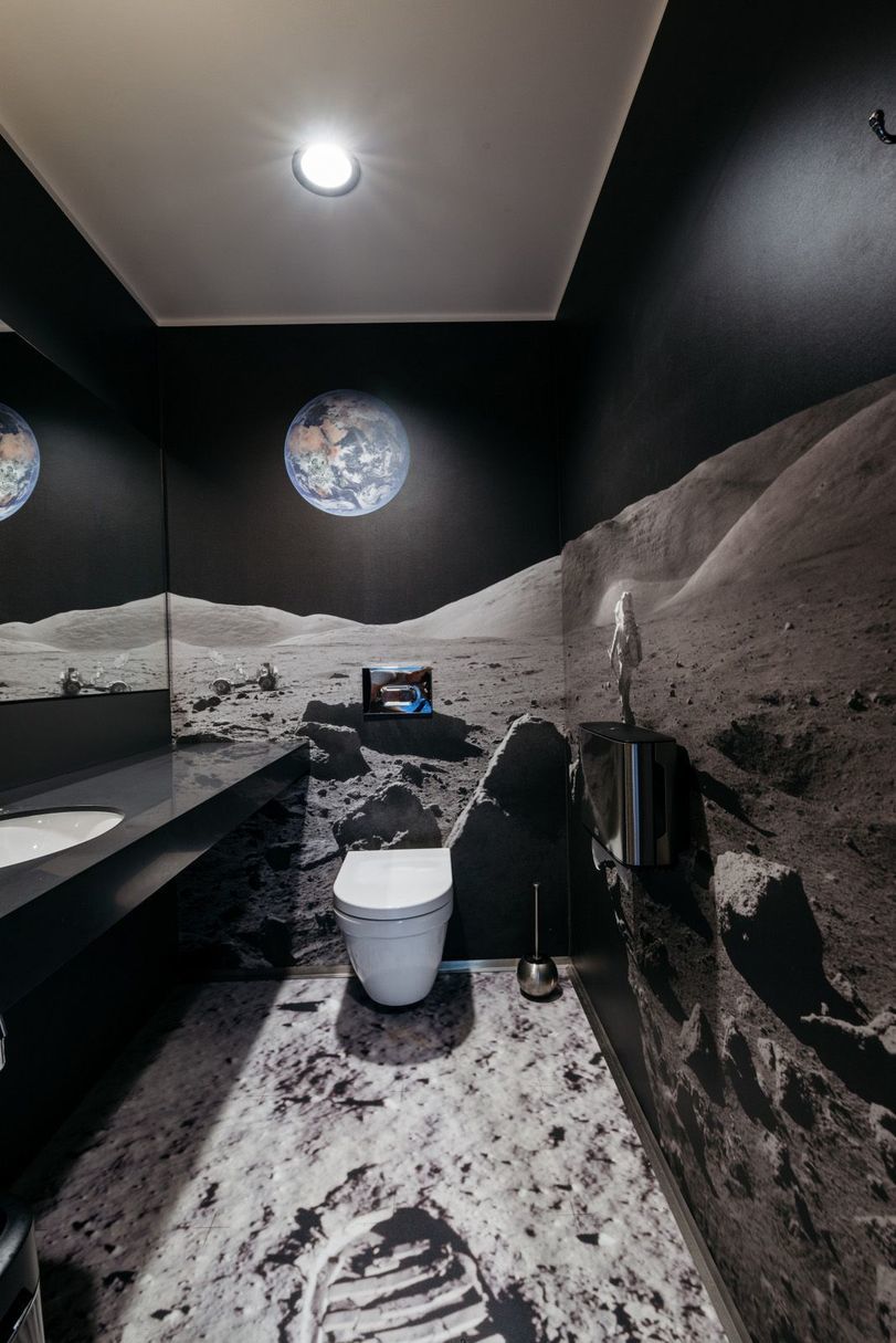 Houston, we have a problem ... - Toilet, Design, Space, The photo, Creative, moon