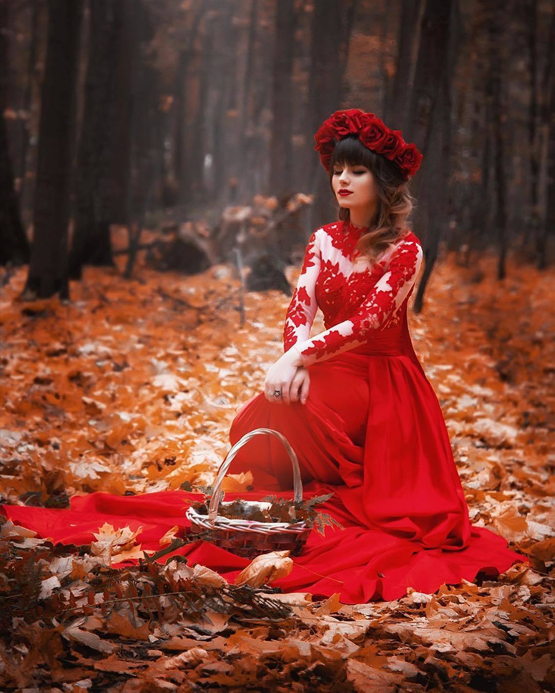 Осенняя фотосессия в Красном платье
