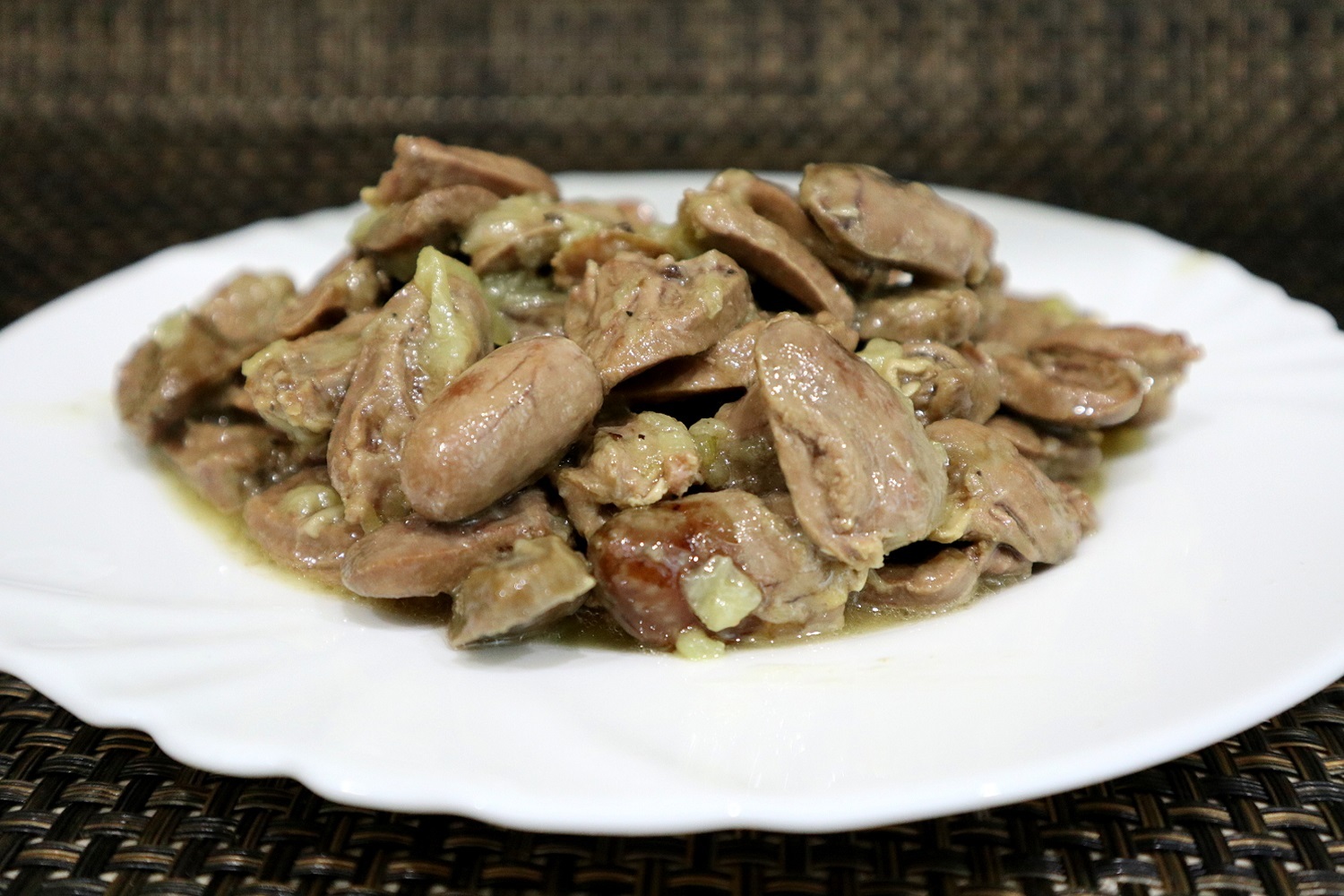 Chicken hearts with onions in a pan - My, Food, Cooking, Recipe, Heart, Sauce, Video, Longpost, Video recipe, Heart