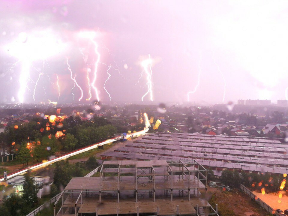 Apocalypse in Yekaterinburg. - Apocalypse, beauty, Good weather, Longpost, Thunder, Lightning