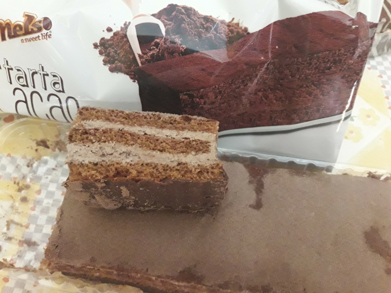 Expectation vs reality from two Czech cake makers... - My, Czech, Chocolate, Score, Purchase, It's not tasty, Expectation and reality, Longpost