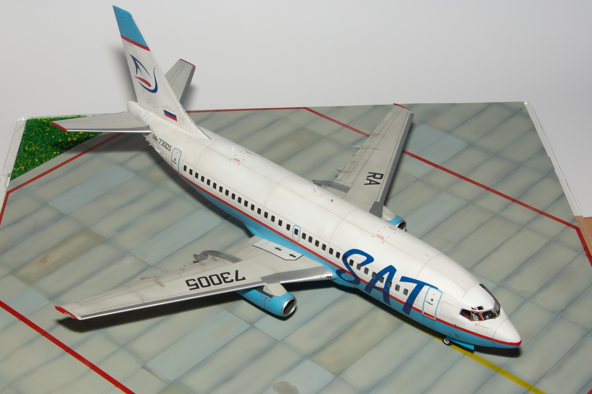 Boeing 737-200 plastic model in 1/72 scale from BPK - My, Boeing-737, Models, Airplane, Longpost, Needlework with process, Boeing 737