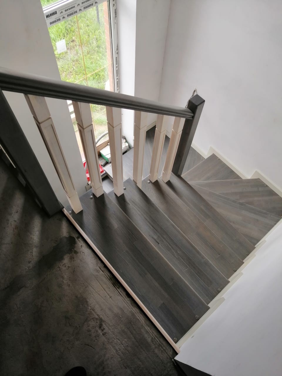 Серая Лестница Фото