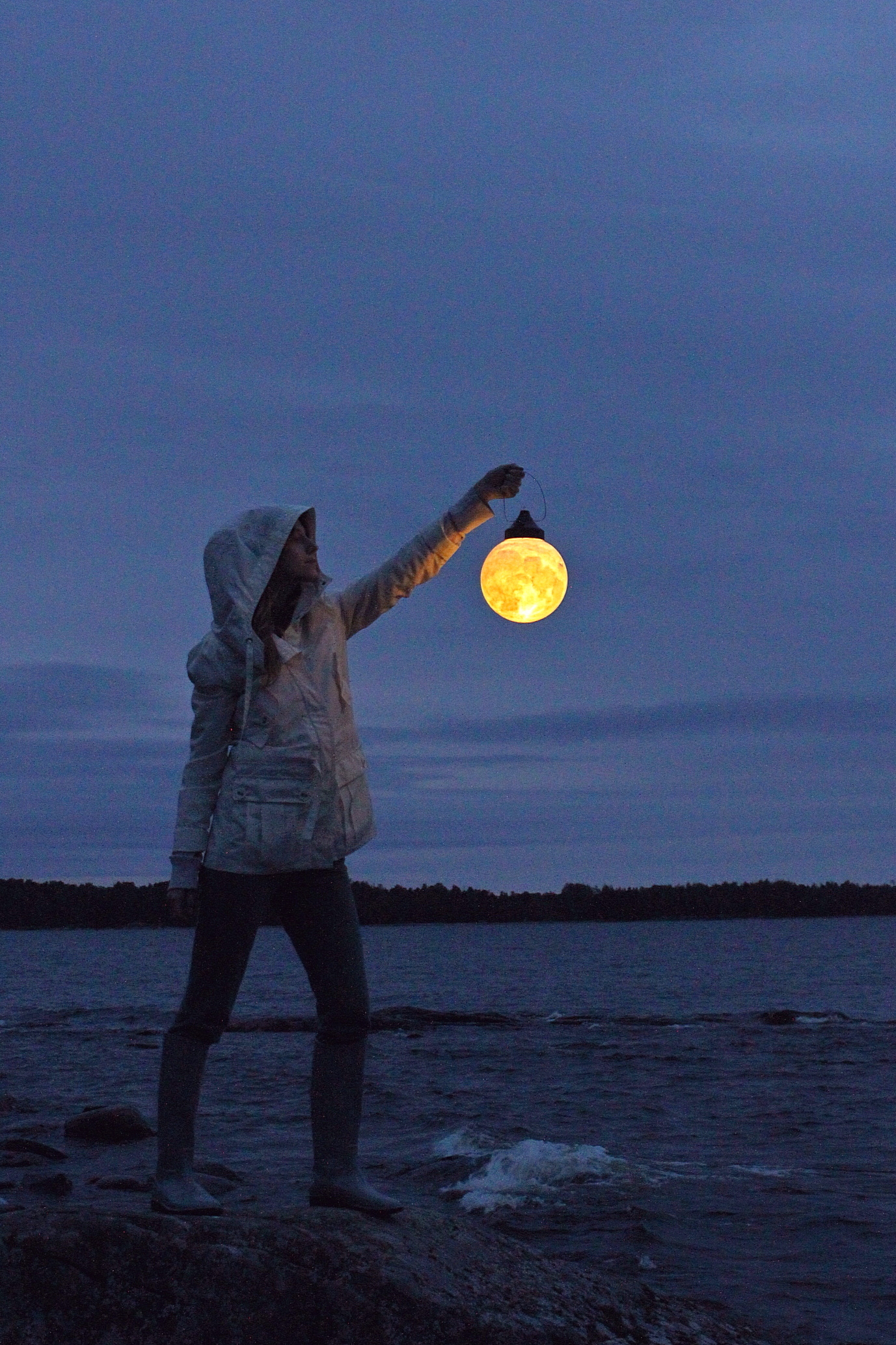 Coast. Night. The moon is a lantern. (Wireless moon own production) - My, Needlework without process, moon, Lamp, , Longpost