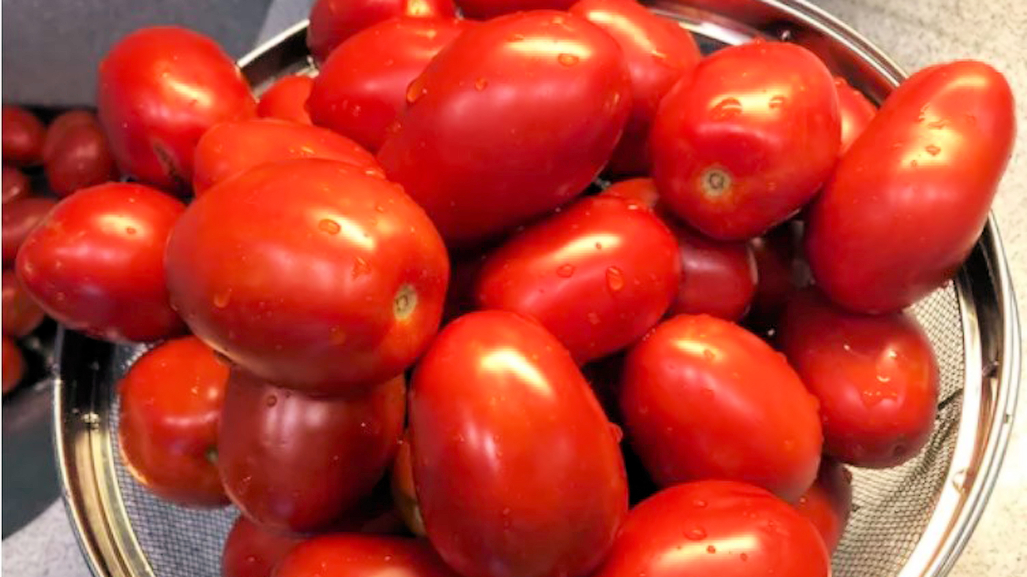 Tomatoes until the first cracked - a recipe for a delicious spin - My, Canning, Tomatoes, Recipe, Yummy, Longpost, Cooking