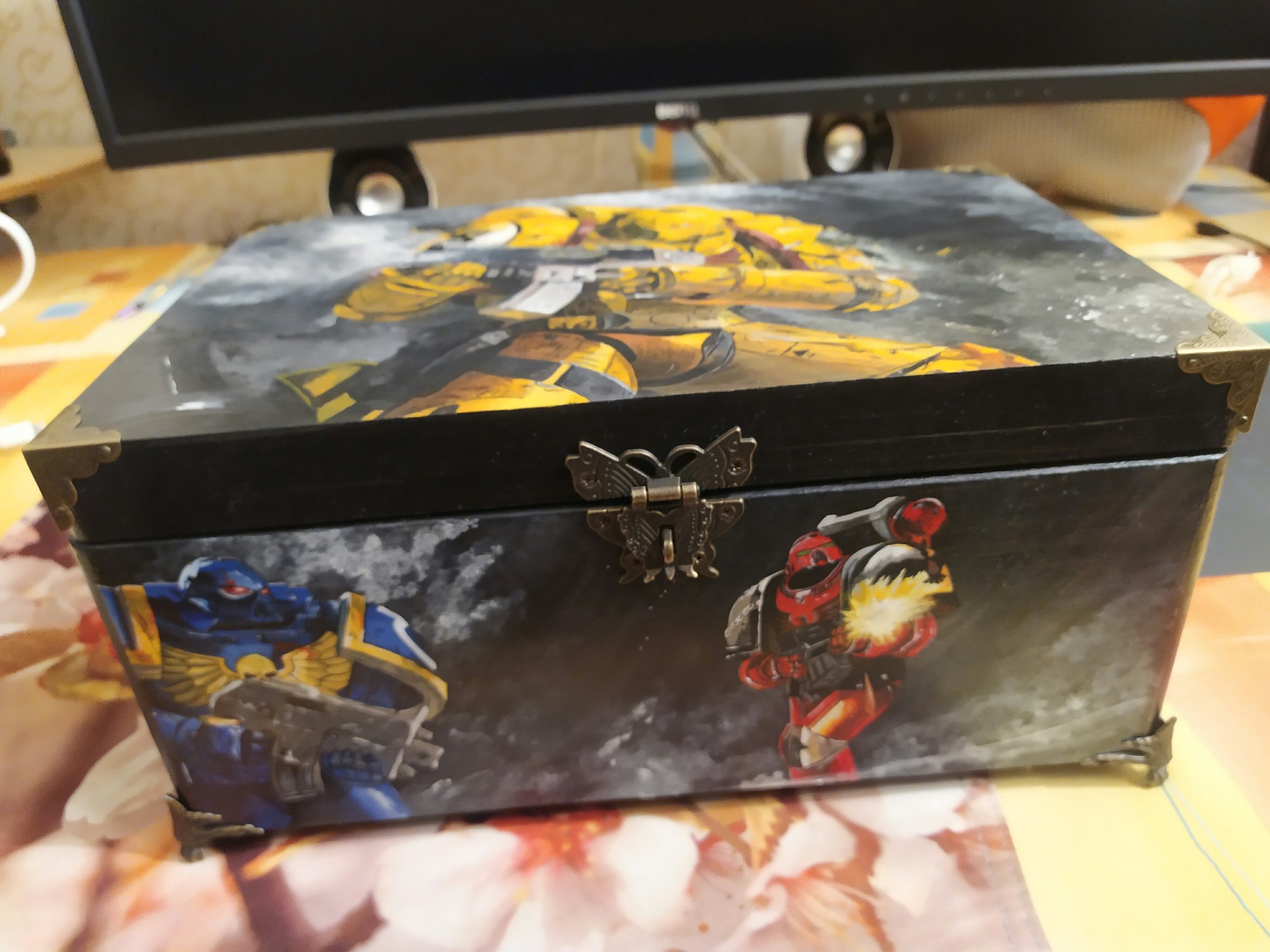 The box is half a year long. (Warhammer). - My, Warhammer 40k, Casket, Creation, Acrylic, To tears, Space Marine, Dreadnought, Longpost