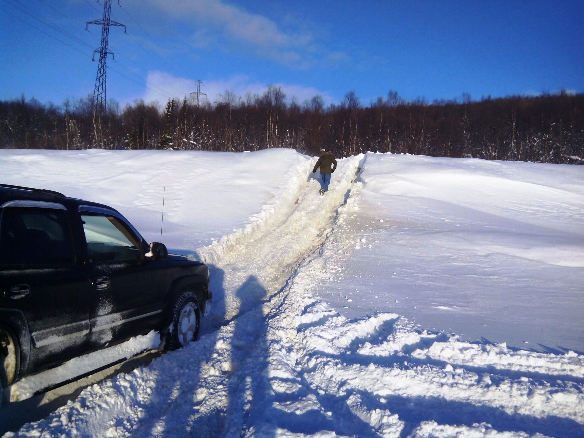 Duster vs Tahoe and Hummer. Дастер против монстров. Мурманск - Моё, Дастер, Хаммер, Мурманск, Снег, Мороз, Холод, Кольский полуостров, Видео, Длиннопост, Сhevrolet Tahoe, Renault Duster, Chevrolet Tahoe