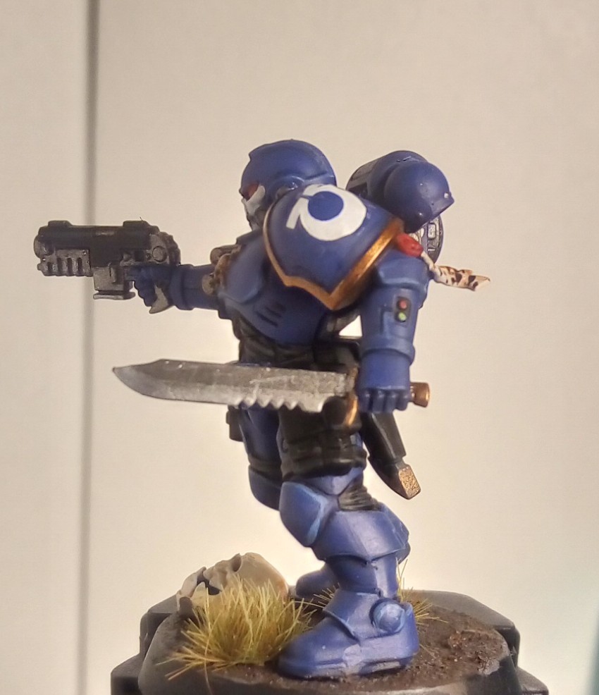 Primaris reiver. Еще одна попытка в нормальный покрасил. - Моё, Warhammer 40k, Primaris Space Marines, Ultramarines, Длиннопост