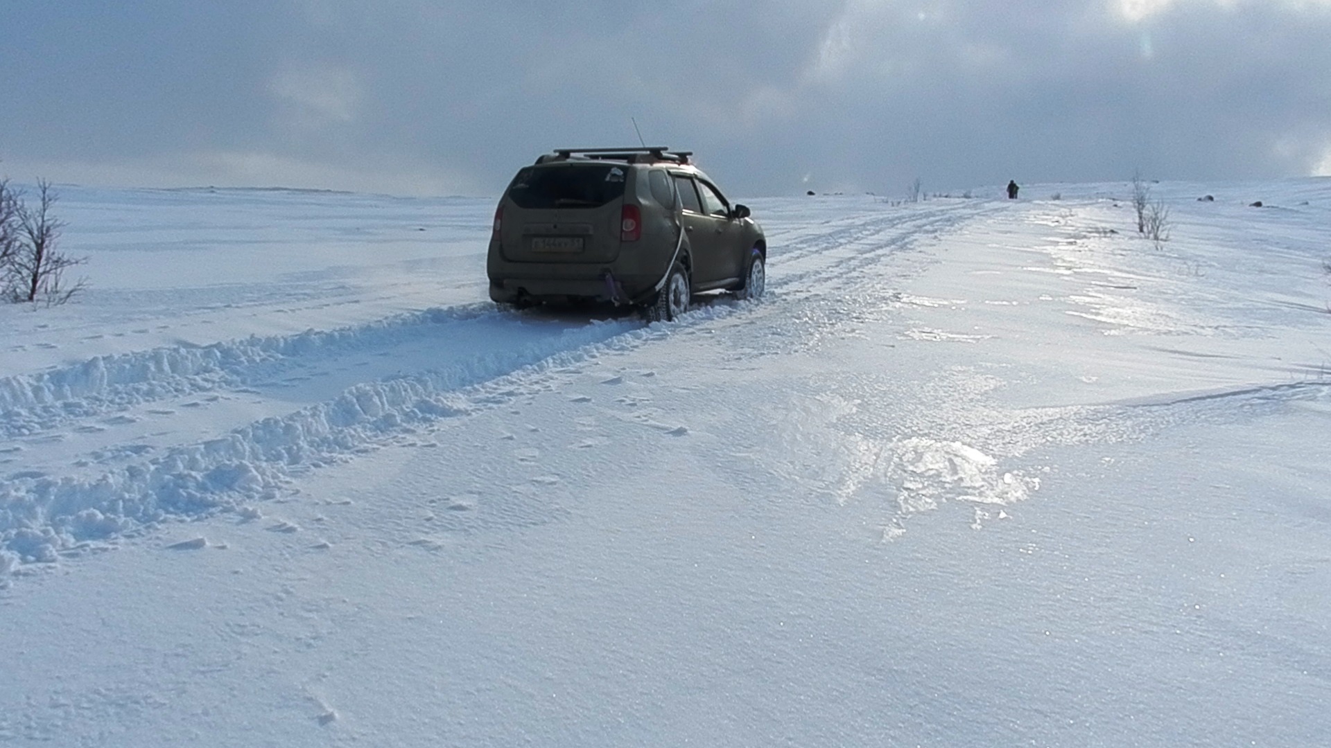 Покорение Лисьей сопки на Duster, УАЗ, Toyota Hilux Arctic Trucks, Land Rover Defender и Патриот. - Моё, Дастер, УАЗ, Снег, Сопка, Мурманск, Лисья, Лэндровер, Отдых, Видео, Длиннопост, Renault Duster, Land Rover