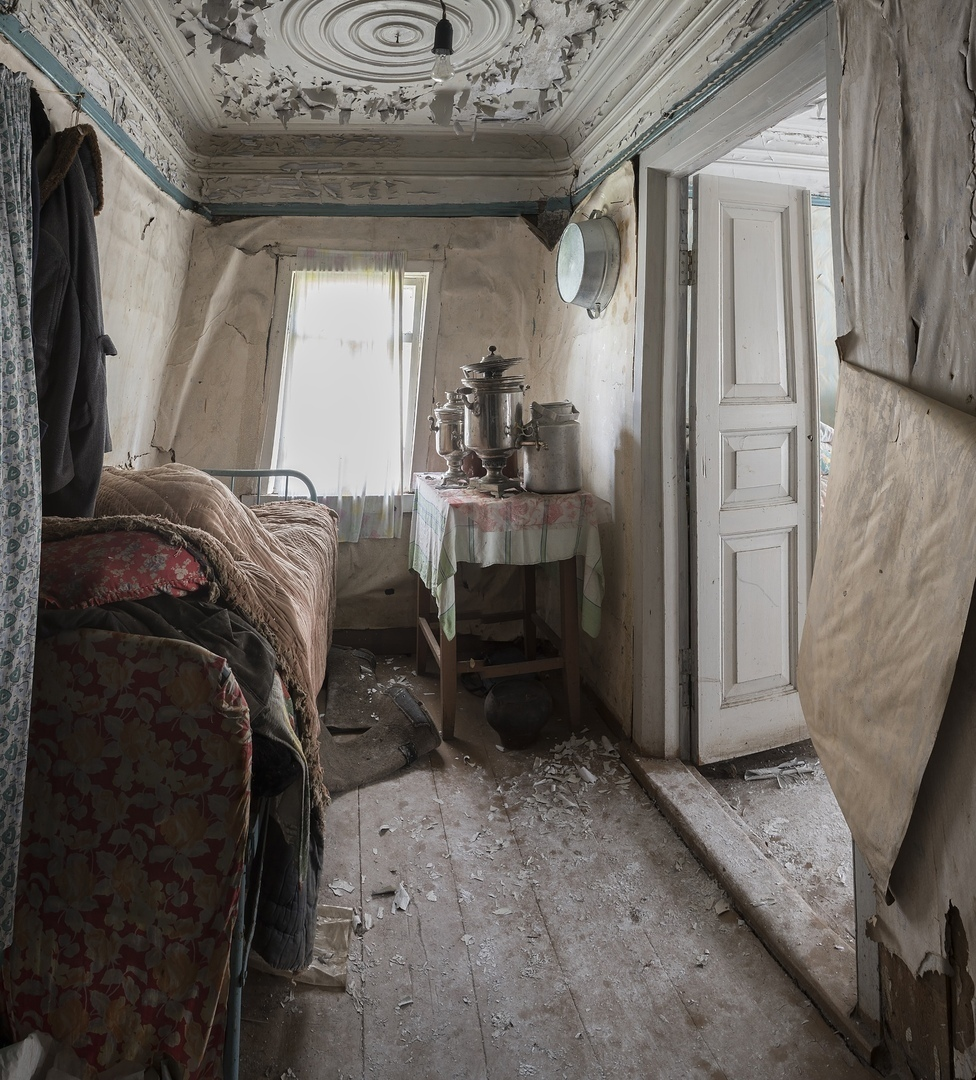 abandoned house, - The photo, House, Old man, Longpost