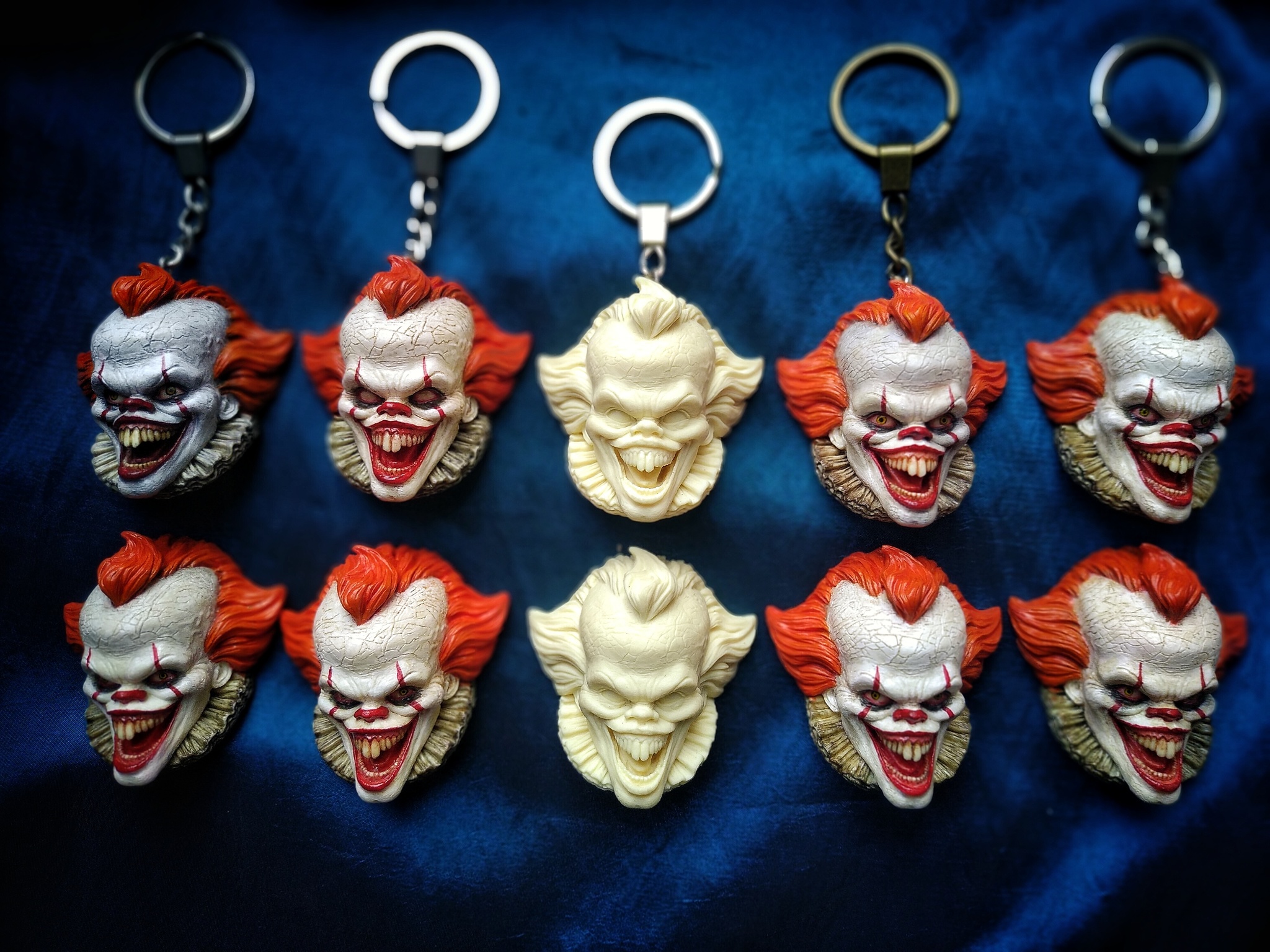 Clown Pennywise from the movie It size 5.5cm. Sculpted from plasticine. I print from plastic. I make key rings and magnets - My, Pennywise, It, Horror, Halloween, Keychain, Magnets, Souvenirs, Handmade, Longpost