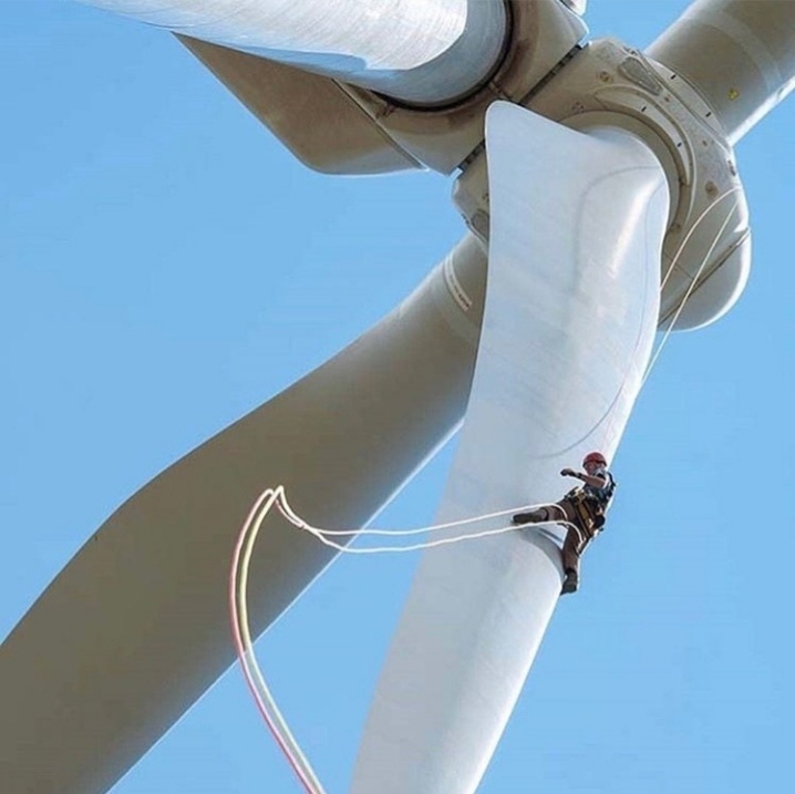 Difficulties of work - Wind power, Height