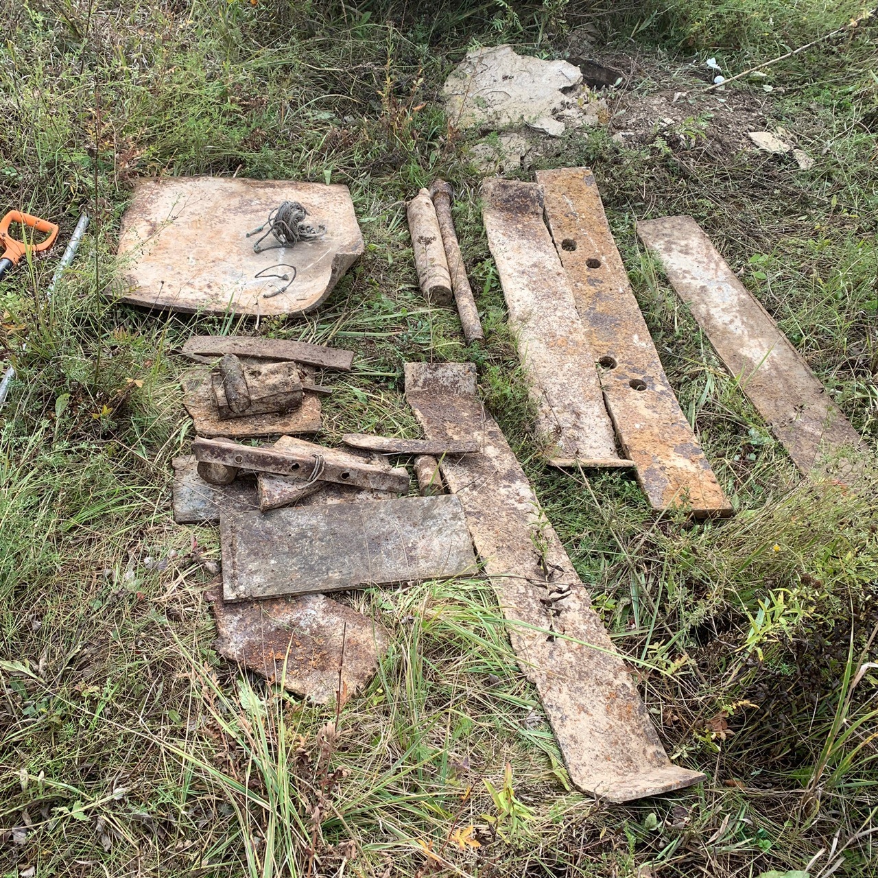 Found large sheets of metal. There's a lot of it, but it's hard to get it. Report dated 19.09.2019. - My, Scrap metal, Longpost, Yandex Zen