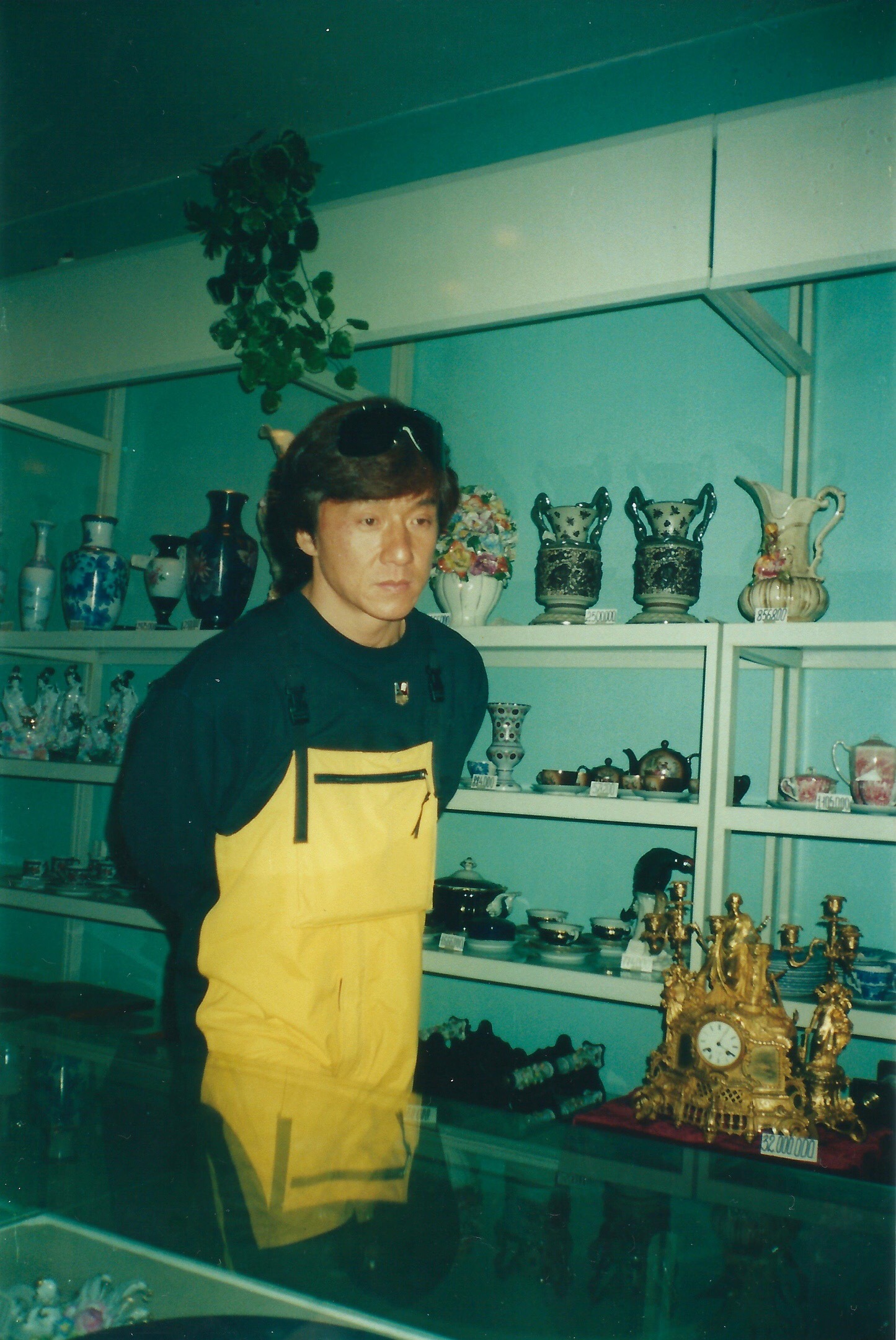 Jackie Chan during his first visit to Moscow (1996) - Jackie Chan, Celebrities, Moscow, 90th, The first blow, The photo, Longpost