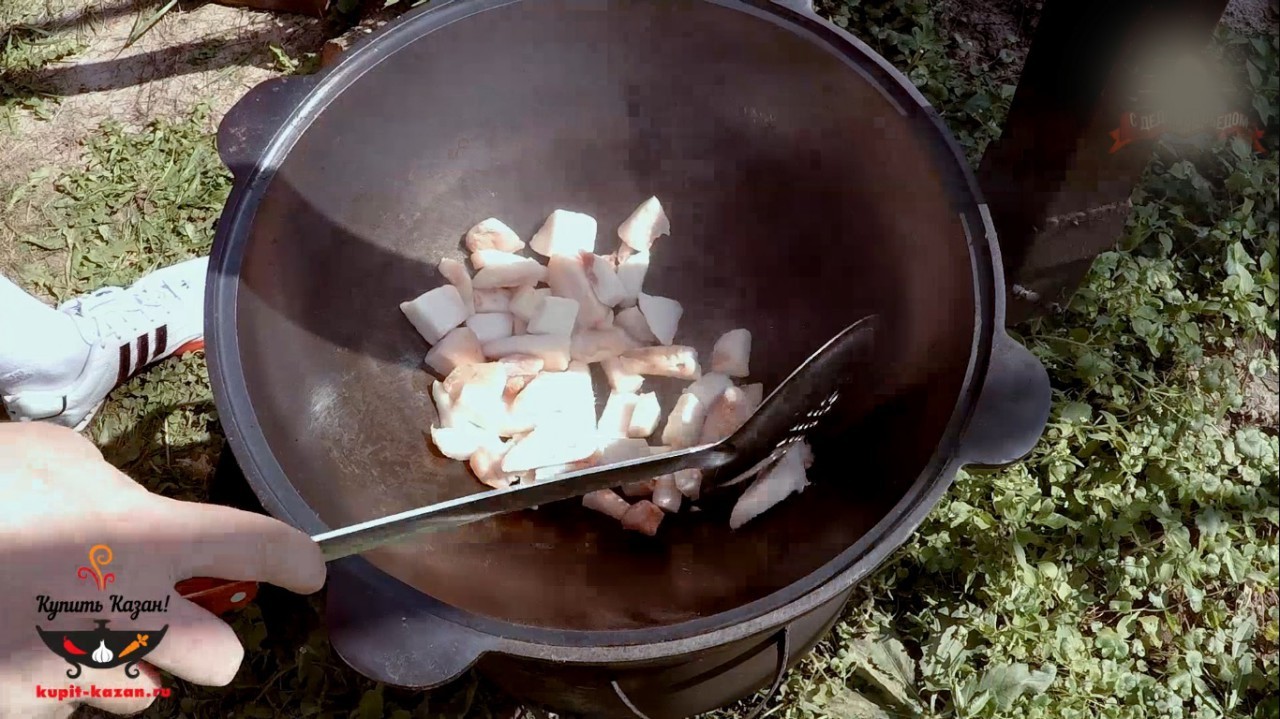 Dumlyama in a cauldron - My, With grandfather at lunch, Dumlyama, Meat, Food, Yummy, Recipe, Video, Longpost