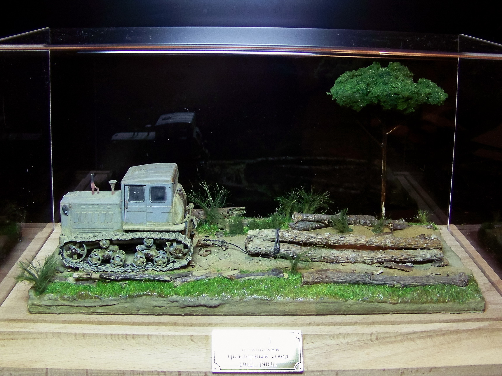 T-74 caterpillar tractor - My, 1:43, Tractor, Caterpillar, Diorama, Longpost