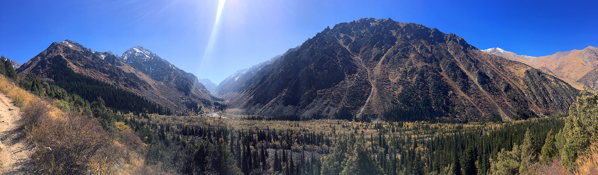 A few autumn mountains of Kyrgyzstan, Ala-Archa natural park, on the way to the Ak-Sai waterfall. - My, The mountains, The photo, Kyrgyzstan, Ala-Archa, Waterfall, Longpost, Landscape