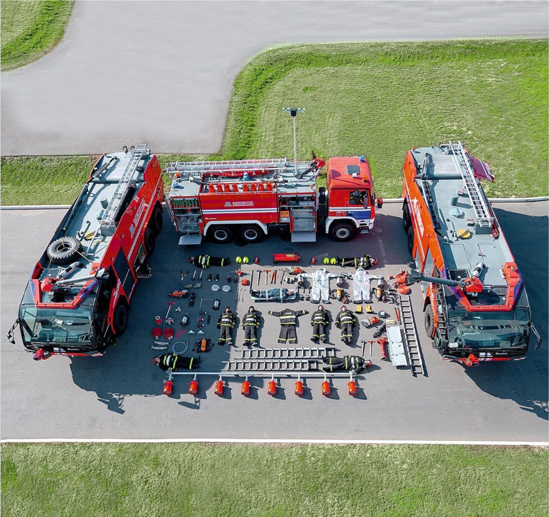 The national airport joined the Tetris Challenge and dismantled the rescuers - Tetrischallenge, The airport, Minsk, Rescuers