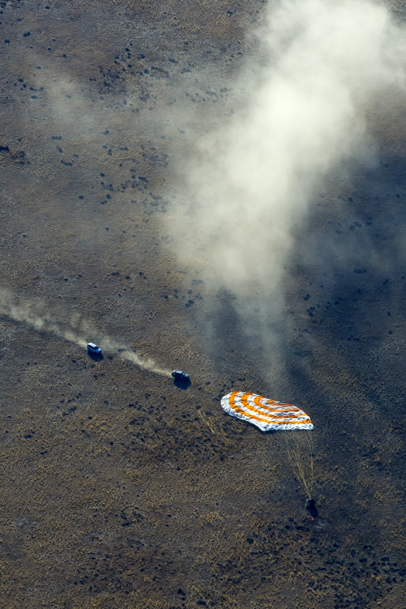 The Soyuz MS-12 crew returned to Earth - Космонавты, ISS, Landing, Steppe, Roscosmos, NASA, Union, Video, Longpost, news