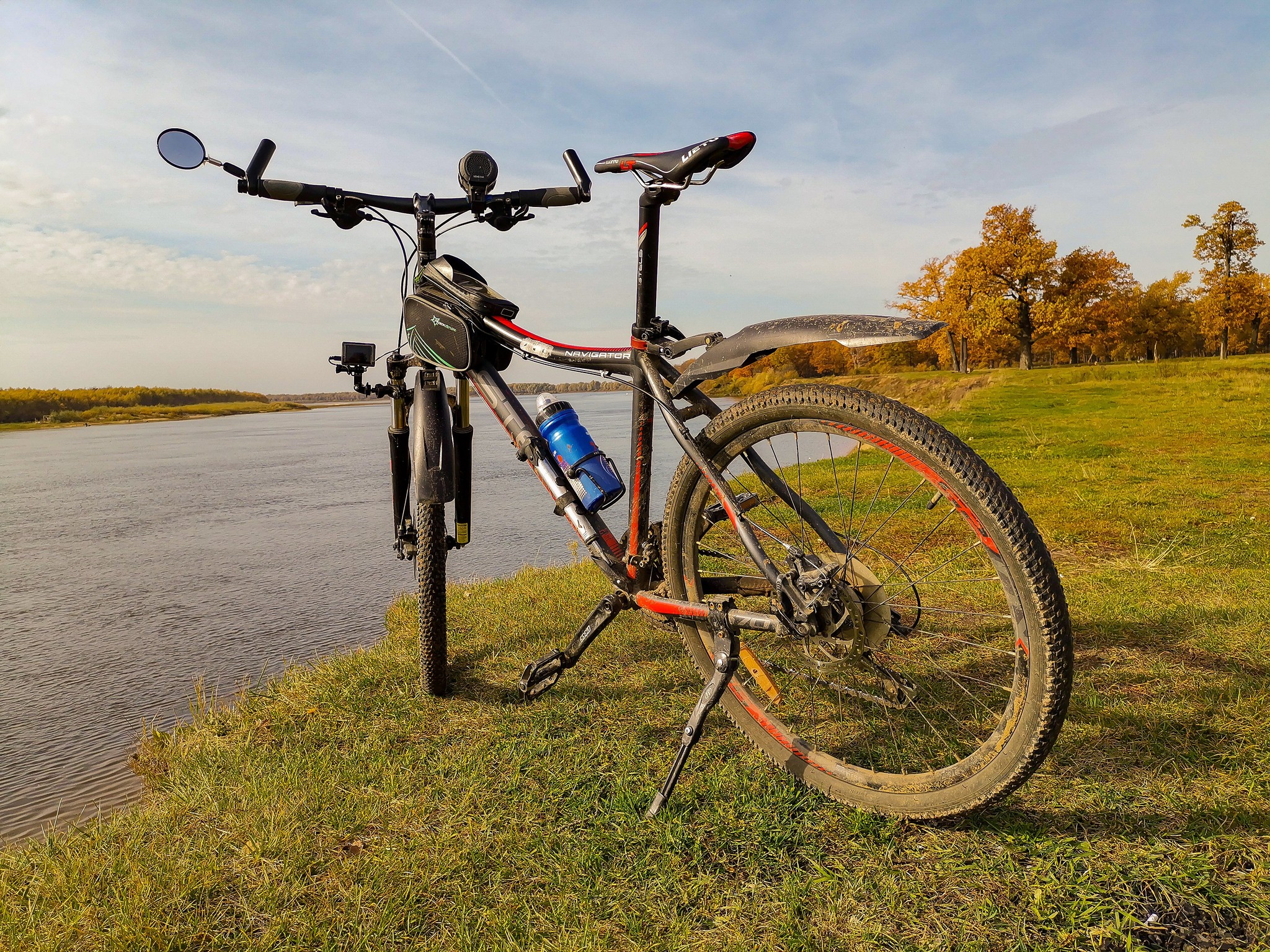 Autumn sketches - My, Dzerzhinsk, Mobile photography, Nature, Autumn, Longpost, What is autumn, Video, A bike