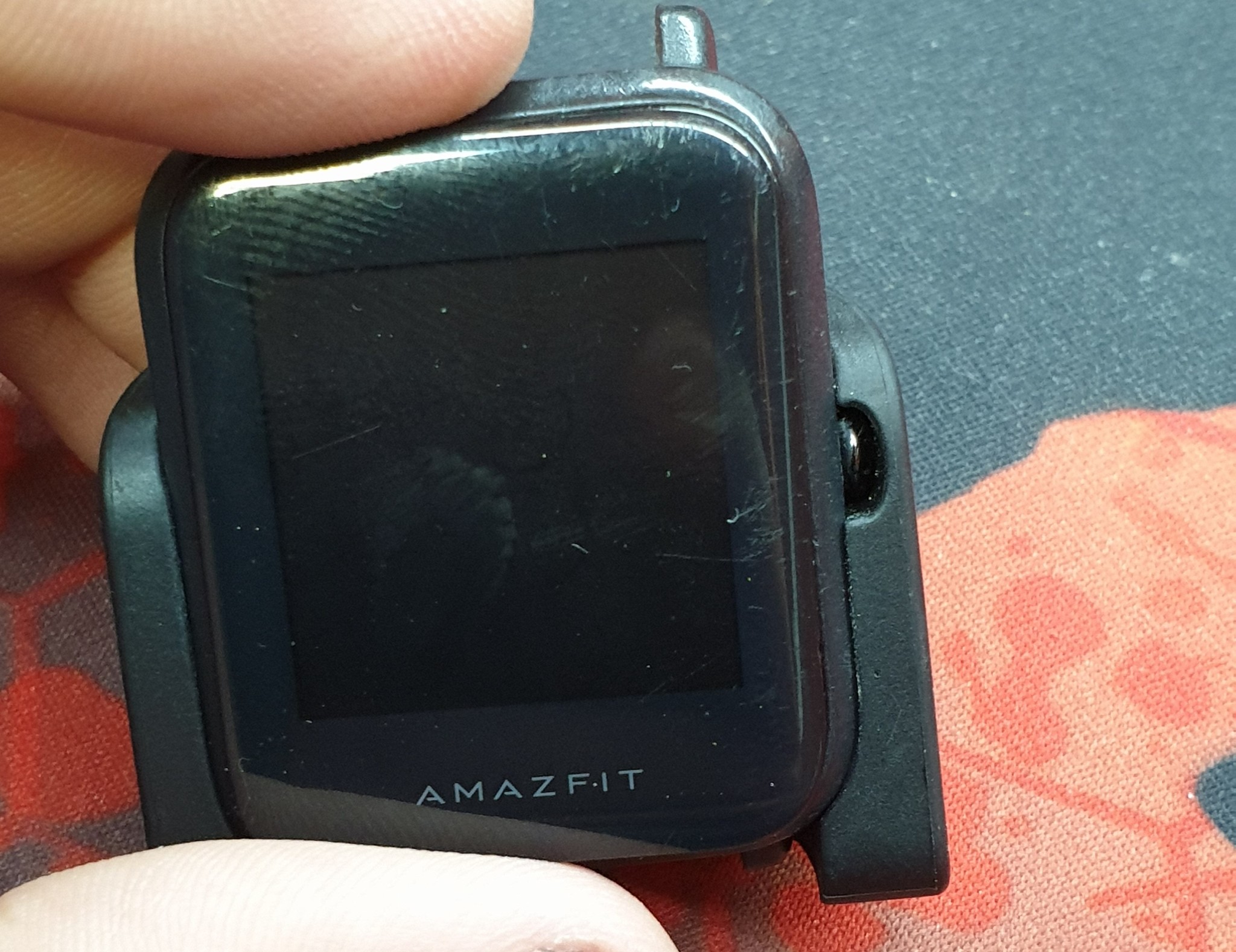 Утопить непотопляемое? IP68 от Amazfit | Пикабу