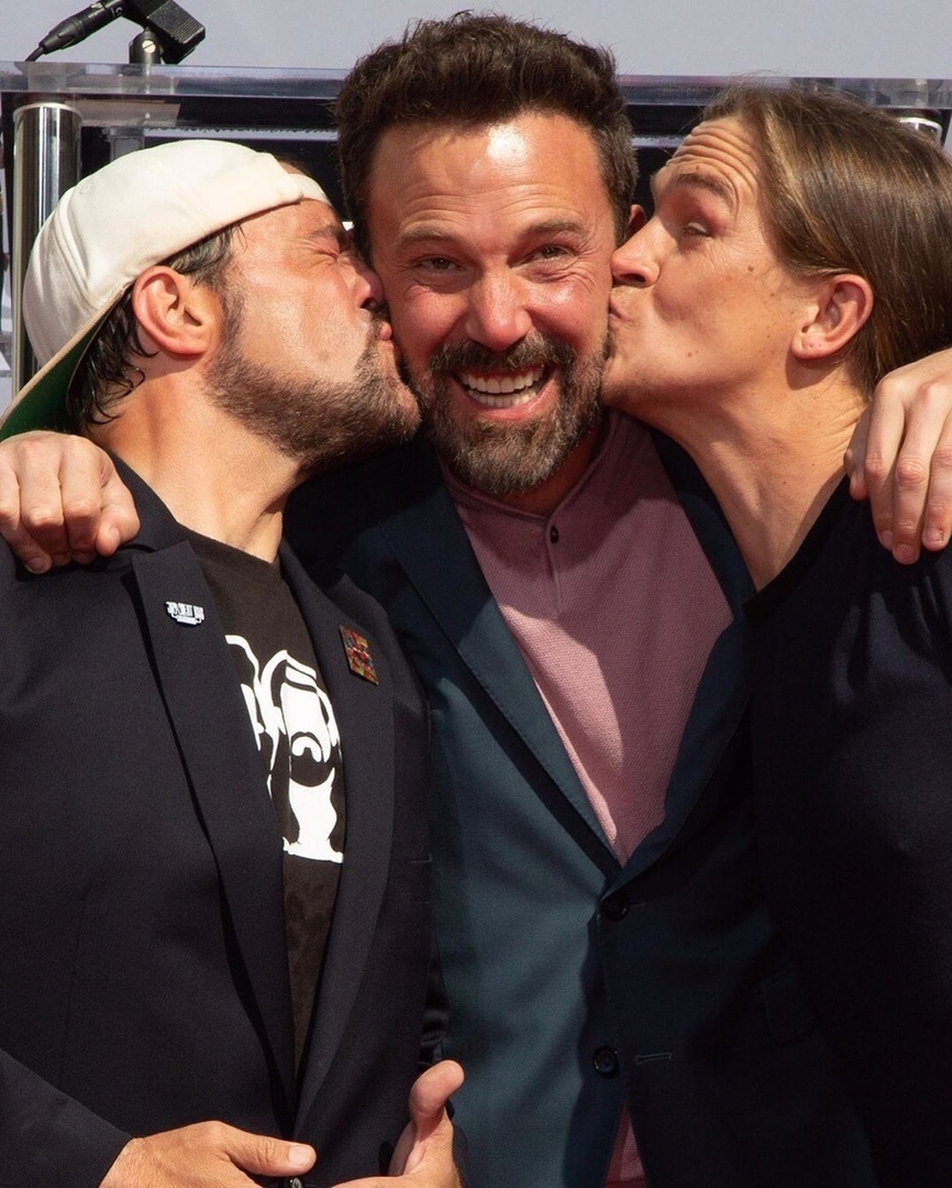 Jay and Silent Bob Immortalized in Concrete on the Hollywood Walk of Fame - Jay and Silent Bob, Kevin Smith, Jason Mews, Ben Affleck, Celebrities, Walk of Fame, Hollywood, Longpost