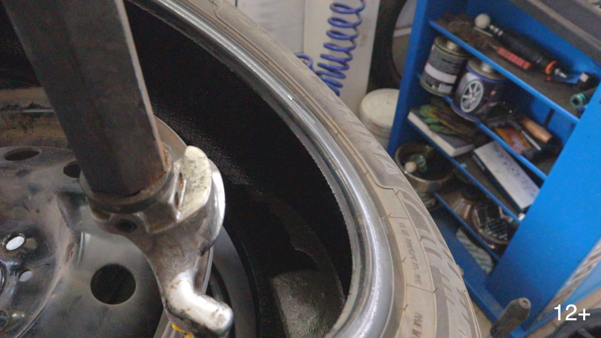 Overview of puncture sealant - liqui moly. - My, Repair, Tire service, Sealant, Tools, Video, Longpost