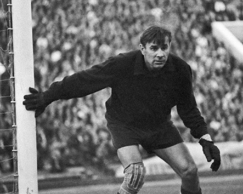 Today, the legendary goalkeeper of Dynamo Moscow and the USSR national team Lev Yashin would have turned 90 years old. - Lev Yashin, Football, Dynamo Moscow, Video, Longpost