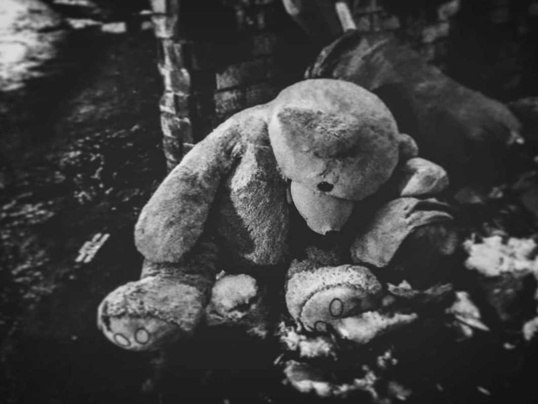 Despondent toys sleep - My, All ashes, Despondency, Teddy bear, Trash can