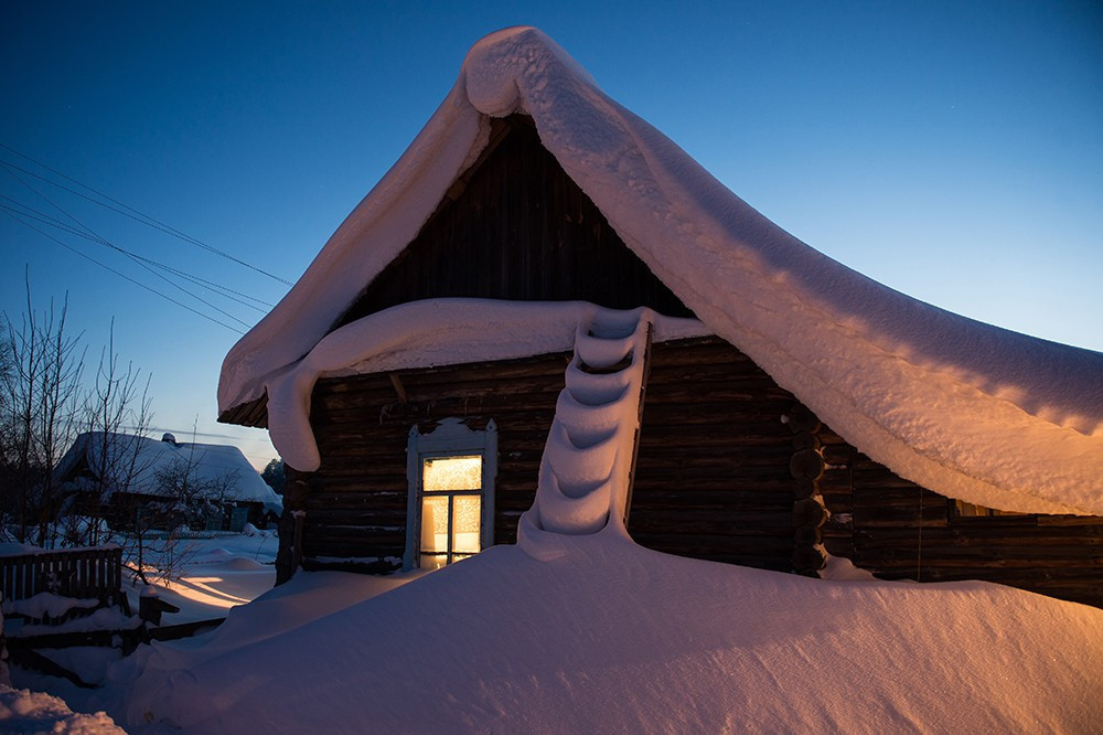 Frosty... - freezing, Snow, The photo, Winter, Hut, Village