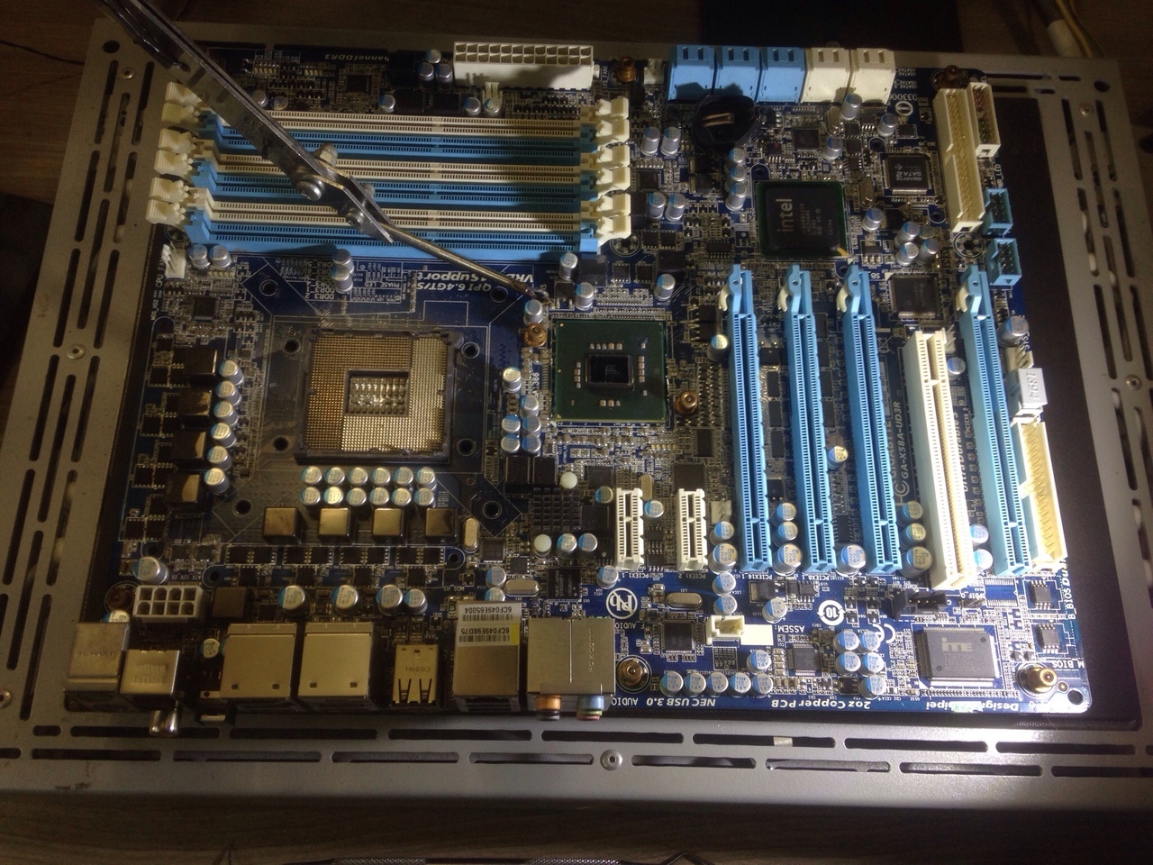 Gigabyte GA-X58A-UD3R. Answer to the question: “The PC won’t turn on, what could it be?” - My, Repair of equipment, Motherboard, Lga 1366, Bridge, Diagnostics, Computer help, Longpost