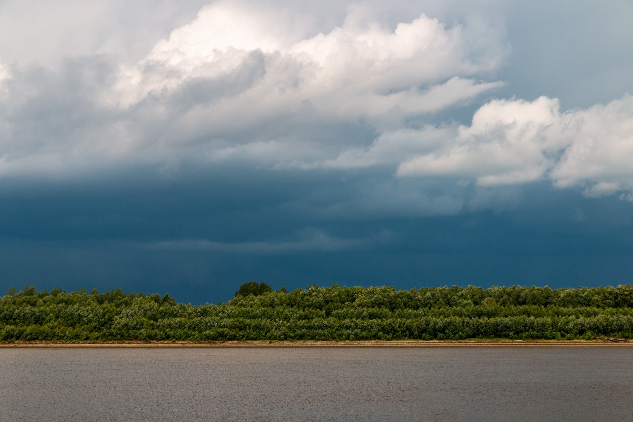 Before the storm. - My, Beginning photographer, The photo, Landscape, River, Clouds, Canon 70d, Irtysh, Tobolsk